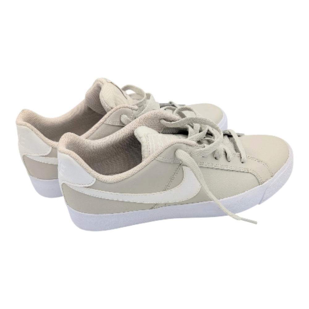 Nike Women's Court Royale AC Pale Gray And White Size 9 Sneaker 🎉Host Pick🎉